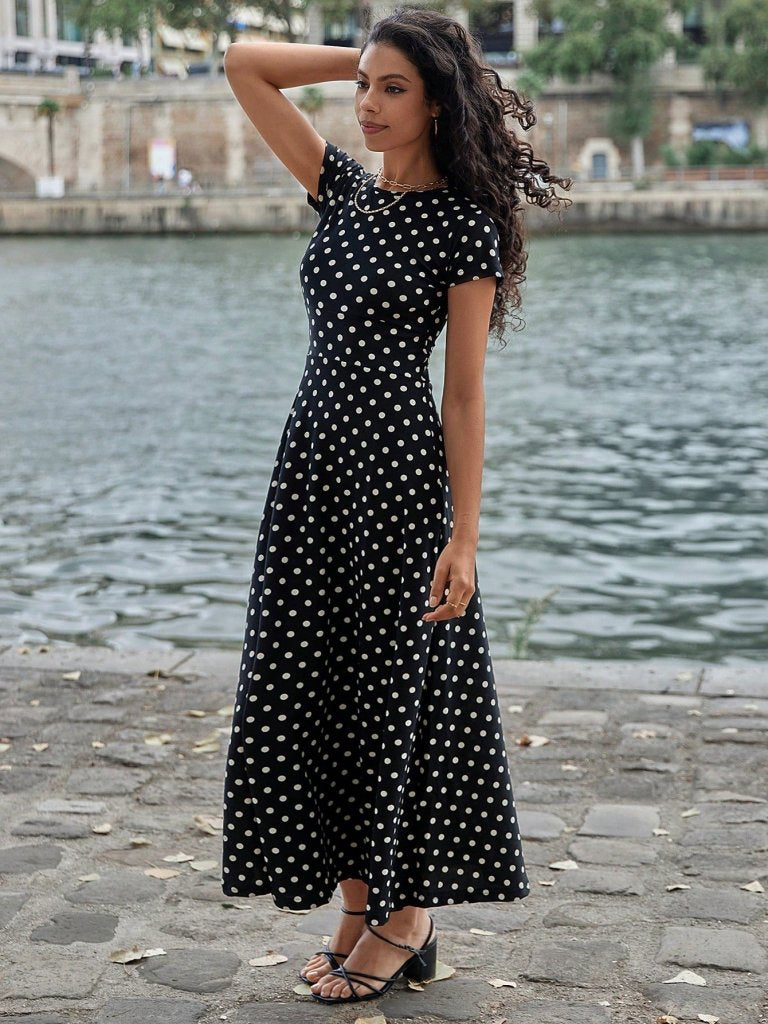 Kadın Kısa Kollu Bisiklet Yaka Puantiyeli Maksi örme Krep Elbise