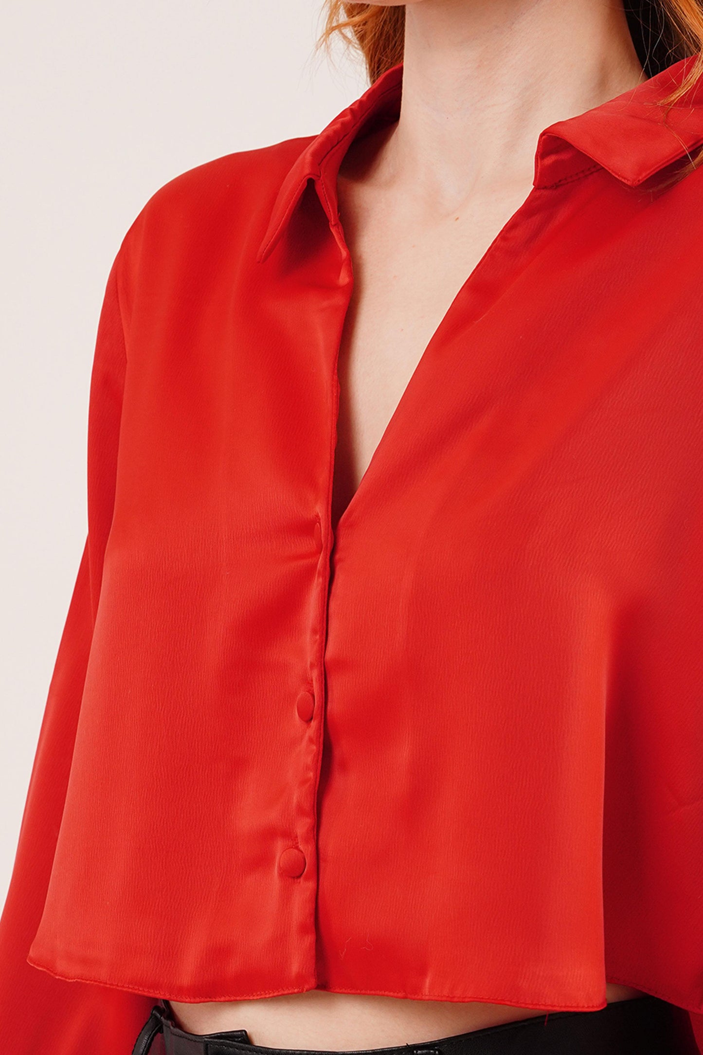 Saten Crop Model Yeşil Gömlek