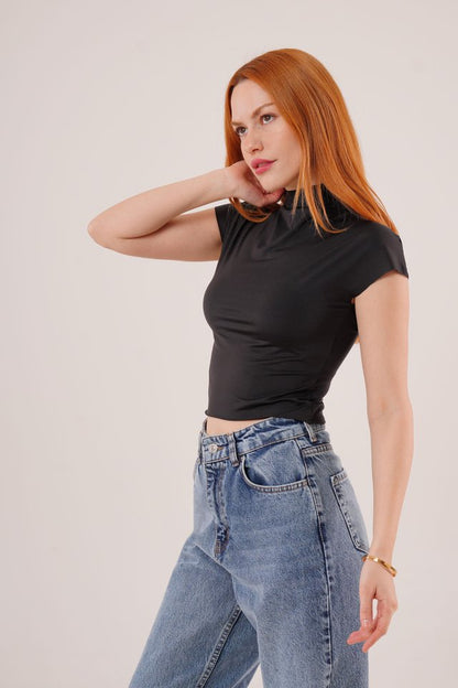 Boğazlı Parlak Kumaş Bordo Crop